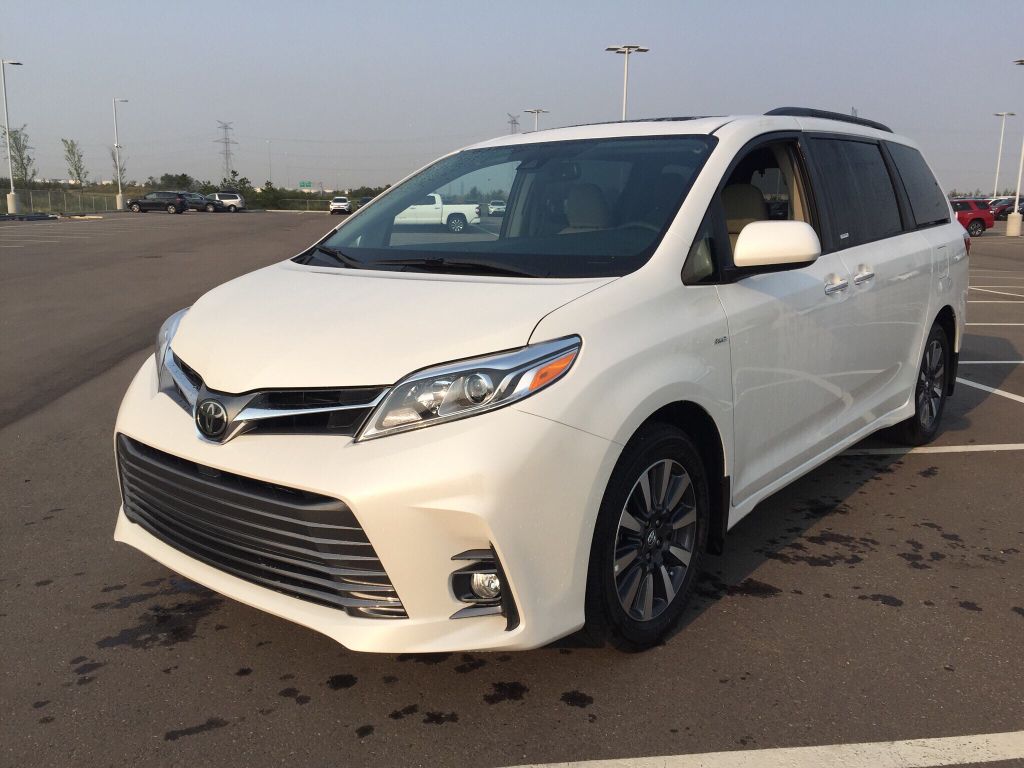 New 2019 Toyota Sienna XLE AWD 4 Door Mini-Van Passenger in Sherwood ...