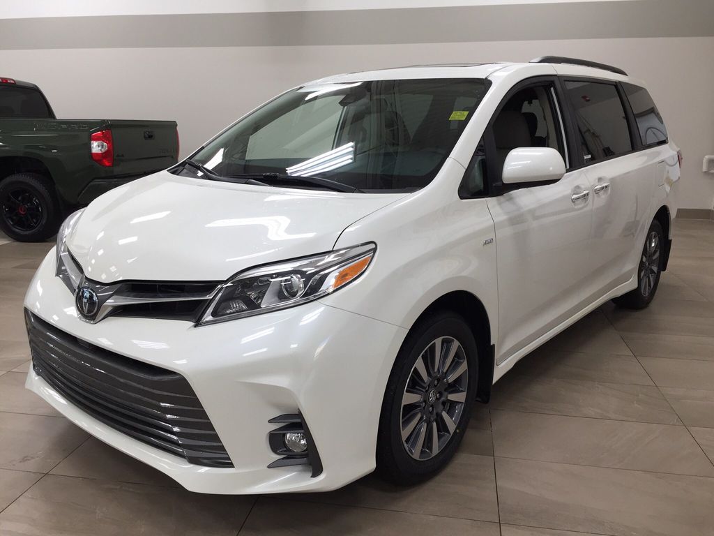 New 2020 Toyota Sienna Xle Awd All Wheel Drive 4 Door Mini-van Passenger