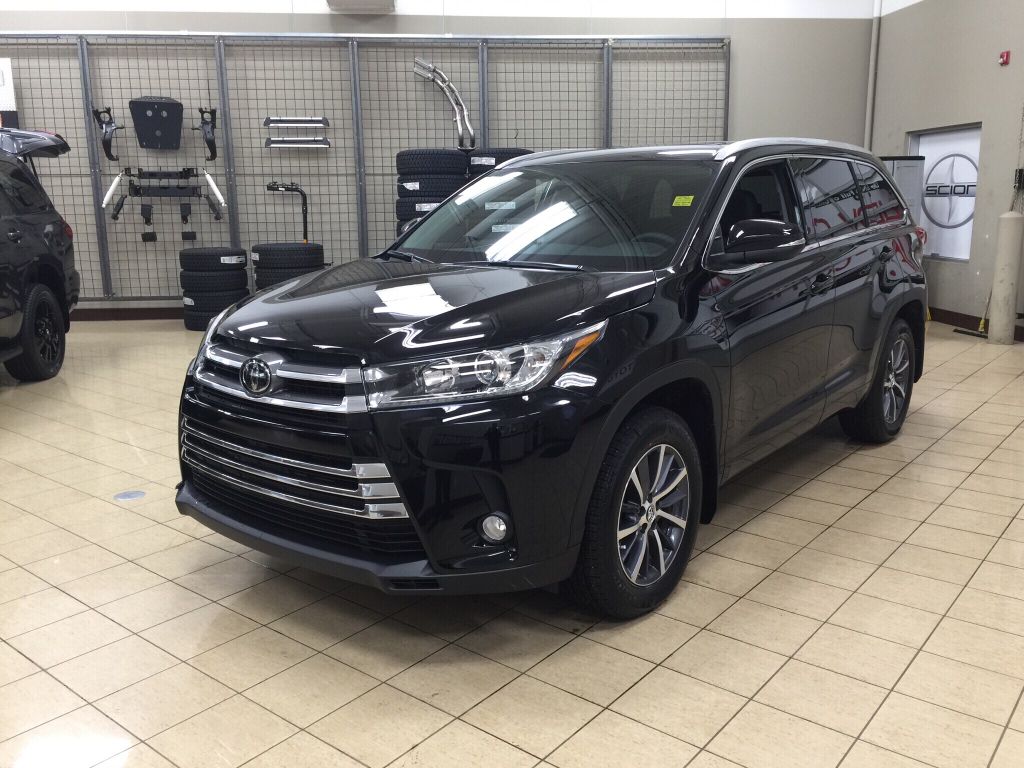 New 2018 Toyota Highlander XLE 4 Door Sport Utility in ...